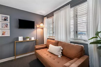 990 Main Street #3, East Greenwich, RI 02818 - Photo 3