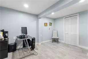 236 Gallatin St, Providence, RI 02907 - Photo 27