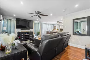 236 Gallatin St, Providence, RI 02907 - Photo 9