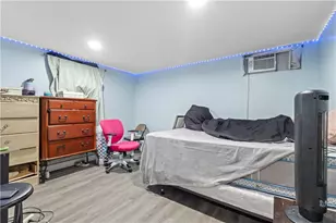 236 Gallatin St, Providence, RI 02907 - Photo 23