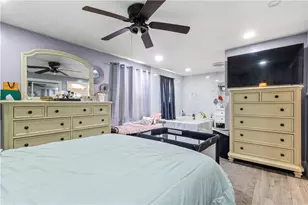 236 Gallatin St, Providence, RI 02907 - Photo 17