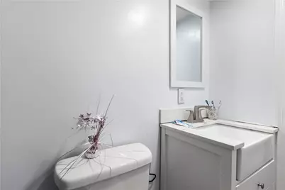 236 Gallatin Street, Providence, RI 02907 - Photo 29