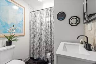 236 Gallatin St, Providence, RI 02907 - Photo 21