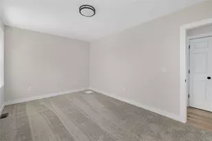 13 School St, West Warwick, RI 02893 - Photo 19