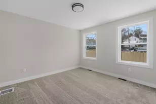 13 School St, West Warwick, RI 02893 - Photo 15