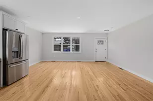 13 School St, West Warwick, RI 02893 - Photo 9