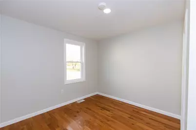 45 Tourtelott Avenue, Warwick, RI 02886 - Photo 11