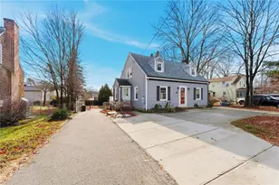 252 S Main St, Coventry, RI 02816 - Photo 1