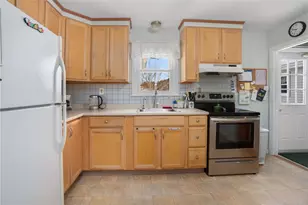 7 Restmere Terrace, Middletown, RI 02842 - Photo 7