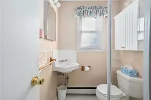 7 Restmere Terrace, Middletown, RI 02842 - Photo 21