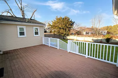 7 Restmere Terrace, Middletown, RI 02842 - Photo 11