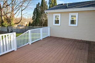 7 Restmere Terrace, Middletown, RI 02842 - Photo 9