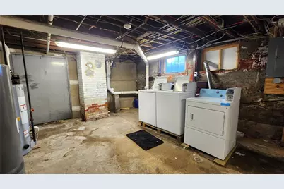 126 Welles Street, Woonsocket, RI 02895 - Photo 35