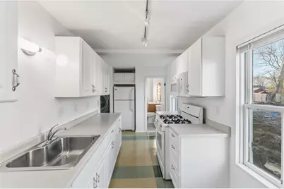 26 Glen Street, East Providence, RI 02915 - Photo 7