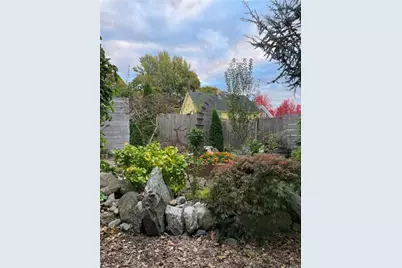 33 Evergreen Street, Providence, RI 02906 - Photo 45