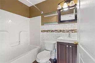 102 Dixon St, Providence, RI 02907 - Photo 13