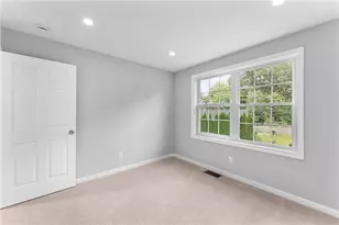 178 Highland St, Cranston, RI 02920 - Photo 17