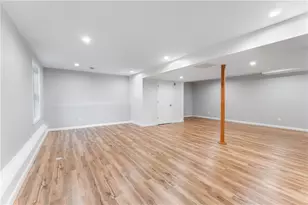 178 Highland St, Cranston, RI 02920 - Photo 33