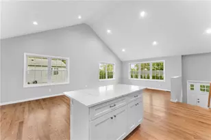 178 Highland St, Cranston, RI 02920 - Photo 11