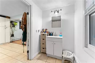 588 Manton Ave, Providence, RI 02909 - Photo 19