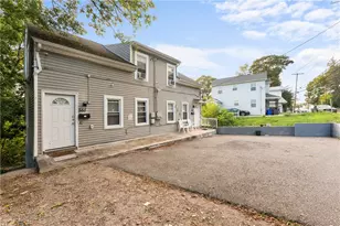 588 Manton Ave, Providence, RI 02909 - Photo 3