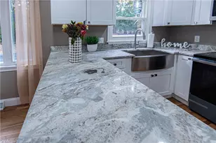 20 Maplewood Dr, Coventry, RI 02816 - Photo 5