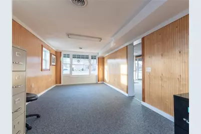 1020 Warwick Avenue, Warwick, RI 02888 - Photo 15