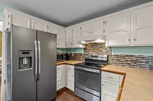 35 Robin Hollow Ln, Westerly, RI 02891 - Photo 17