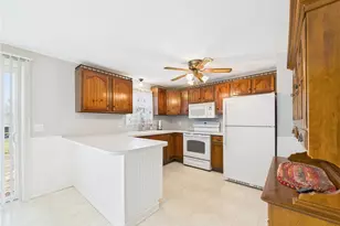 38 Pinecrest Dr, Exeter, RI 02822 - Photo 5