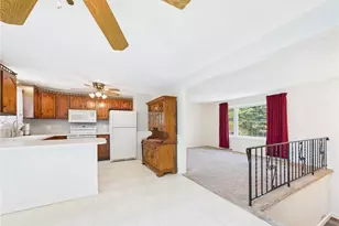 38 Pinecrest Dr, Exeter, RI 02822 - Photo 11