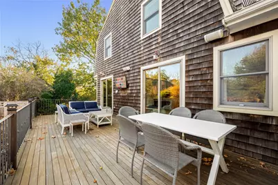 138 Carroll Avenue, Newport, RI 02840 - Photo 5