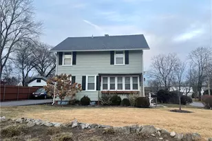 2 Brook St, Smithfield, RI 02917 - Photo 1