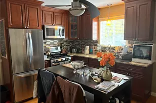 38 East St, West Warwick, RI 02893 - Photo 5