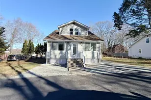 4 Arcade St, Johnston, RI 02919 - Photo 23