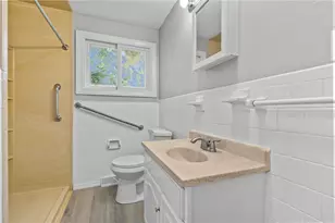 85 Canario Dr, Warren, RI 02885 - Photo 13