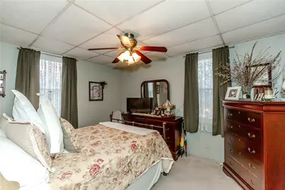 357 Warwick Neck Avenue, Warwick, RI 02889 - Photo 9