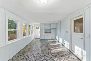 382 Beavertail Rd, Jamestown, RI 02835 - Photo 17