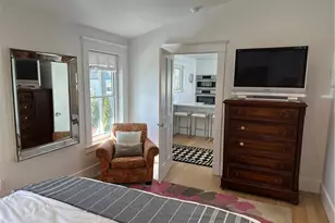 76 Memorial Blvd, Newport, RI 02840 - Photo 13