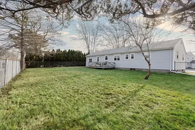 11 Granada Terrace, Middletown, RI 02842 - Photo 27