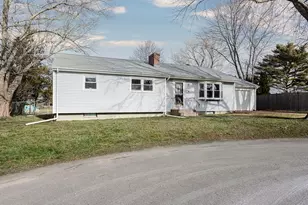 11 Granada Terrace, Middletown, RI 02842 - Photo 1