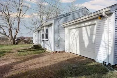 11 Granada Terrace, Middletown, RI 02842 - Photo 31