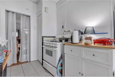 236 Broadway Street, Providence, RI 02903 - Photo 27