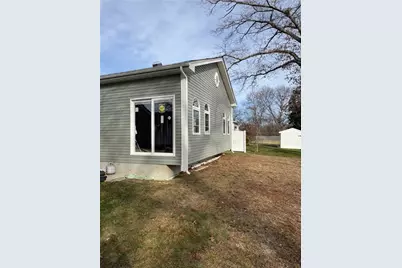 29 Dakota Street, Providence, RI 02904 - Photo 21