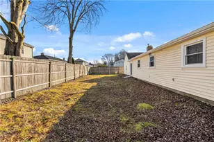 23 Columbus Ave, Johnston, RI 02919 - Photo 21