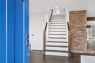 32 Arrowhead Dr, Tiverton, RI 02878 - Photo 9