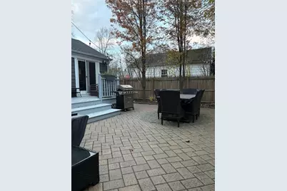 42 Pelham Parkway, North Providence, RI 02911 - Photo 9