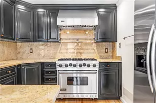 22 Miles Ave, Providence, RI 02906 - Photo 11