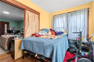 51 Oakland Ave, Cranston, RI 02910 - Photo 13