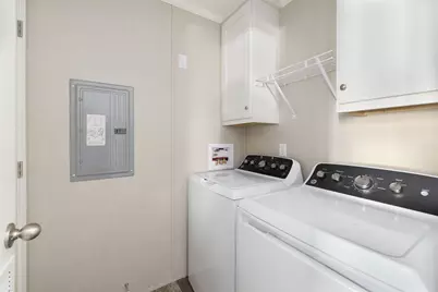 38 Lowell Avenue, Pawtucket, RI 02861 - Photo 17