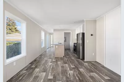 38 Lowell Avenue, Pawtucket, RI 02861 - Photo 5